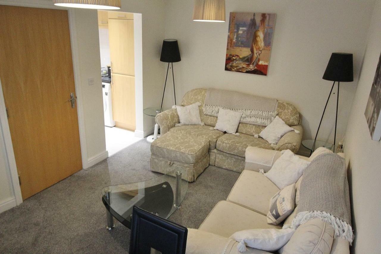 Апартаменти 94A Flat 1Gladstone Road East Борнмут Екстер'єр фото